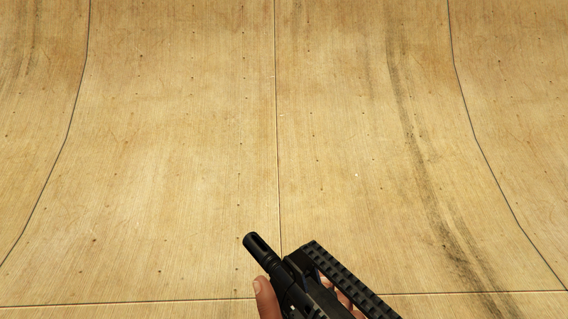 파일:AssaultSMG-GTAV-Holding.png