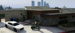 GTA V 초기 버전의 외관.
