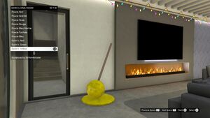 Mansions-GTAOee-Decorations-LivingRoom-SuckItYellow.jpg