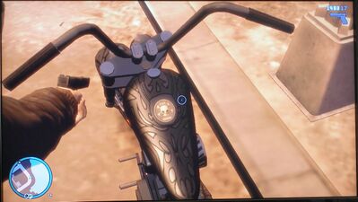 좀비의 커스터마이징된 연료 탱크.