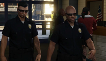 LSPD 유니폼을 입은 [GTA Online 프로토콜].