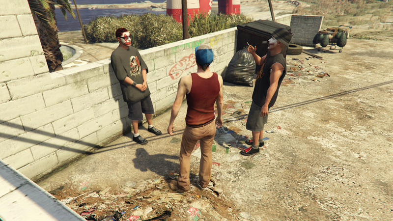 파일:Juggalos-GTAVe-MaleMembersAtTheBoatHouse.png