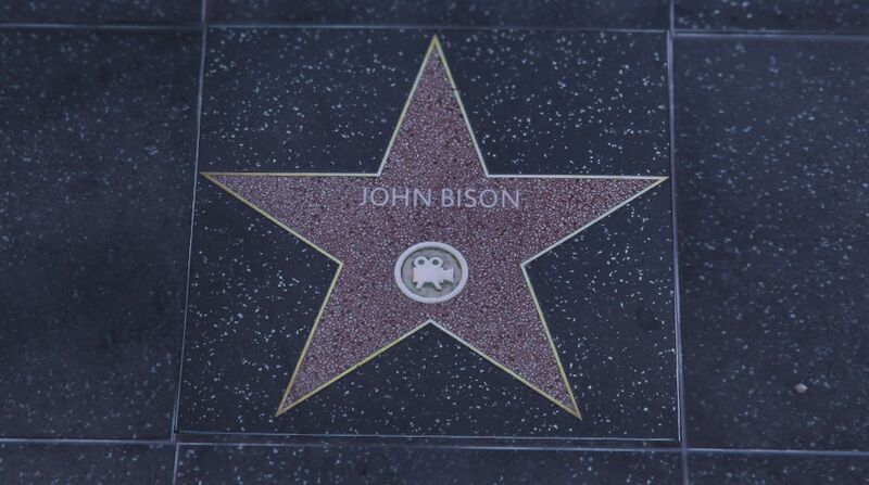 파일:WalkofFame-GTAVee-JohnBison.jpg