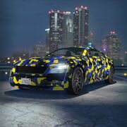 특별한 "블루 & 옐로우 카모" 도색이 적용된 GTA+ 2022년 7월 이벤트 스크린샷.