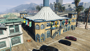 DelPerroPier-GTAVe-UnknownBuilding-RearView.png