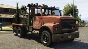 Large-towtruck-GTAV-front.jpg