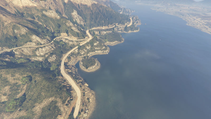 파일:NorthCalafiaWay-GTAV-From-the-west.png