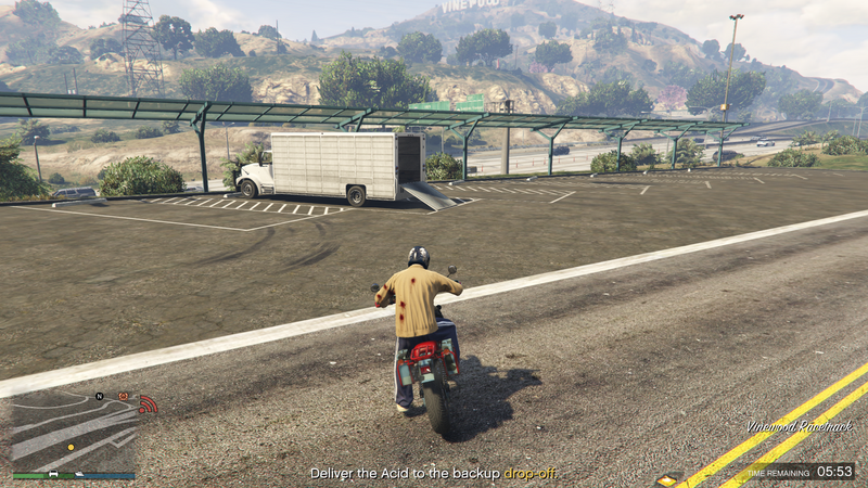 파일:AcidProduct-PoliceSting-GTAOe-Location-Backup-VinewoodRacecourse.png