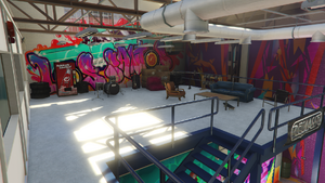 Benny'sOriginalMotorWorks-GTAO-Landing.png