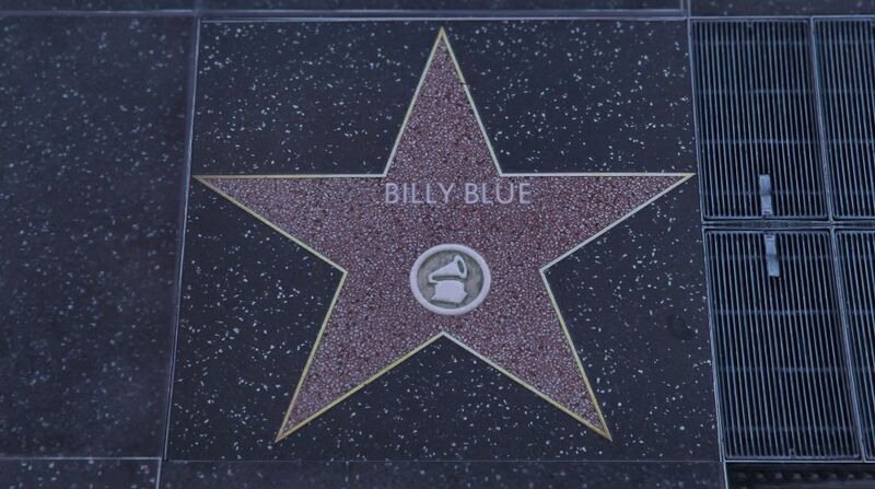파일:WalkofFame-GTAVee-BillyBlue.jpg