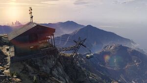 MountChiliad-GTAV-PC.jpg