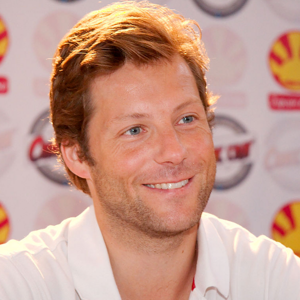파일:JamieBamber-VoiceActor.png