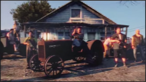 Tractor-GTAV-PisswasserCommercial.png